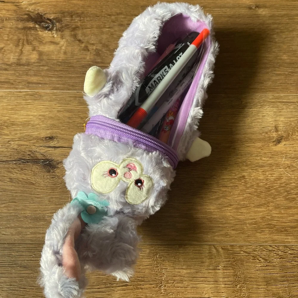 DISNEY-NWOT Large Plush STELLA LOU Pencil/Pen Case